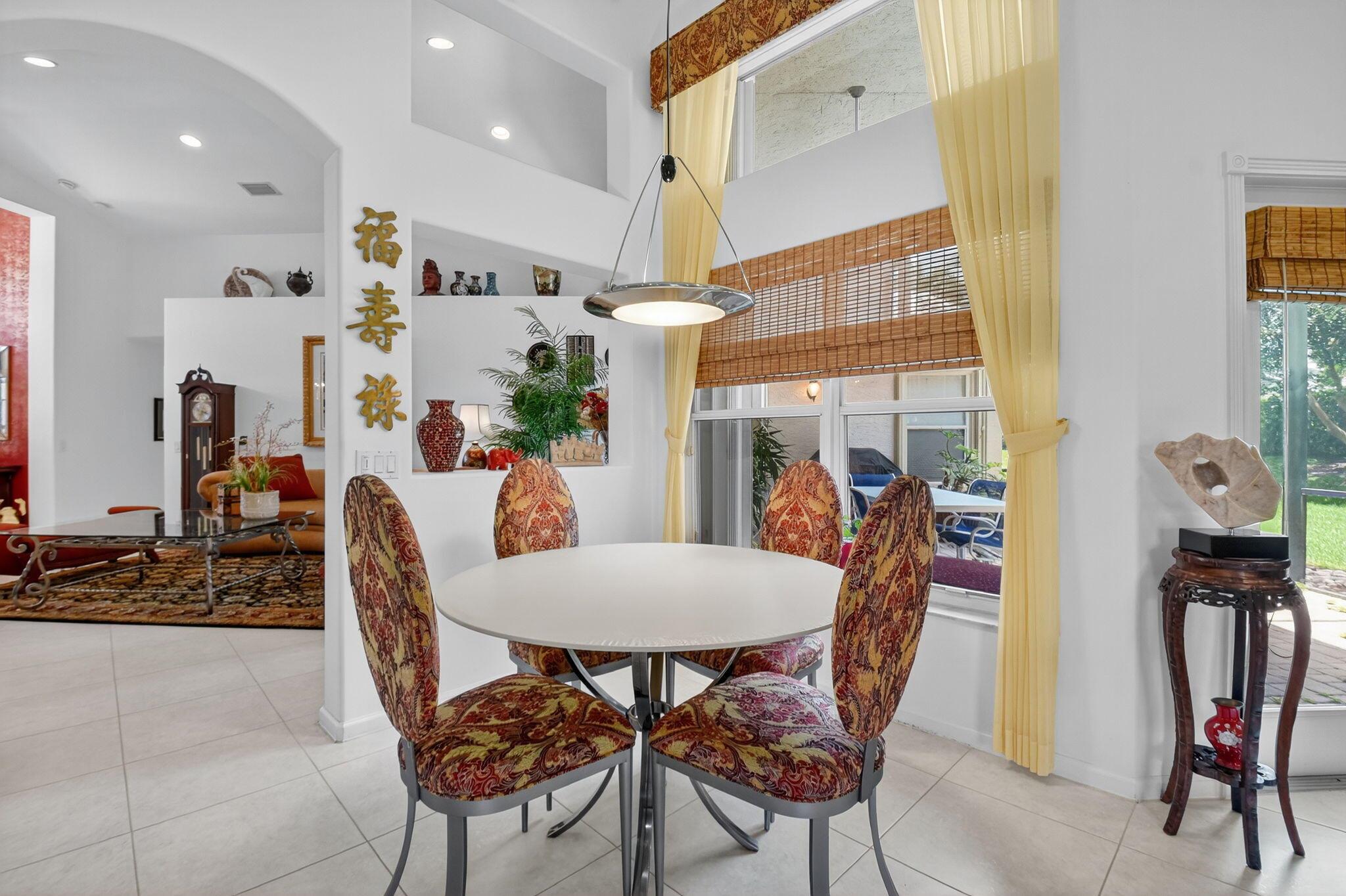VALENCIA FALLS - Residential