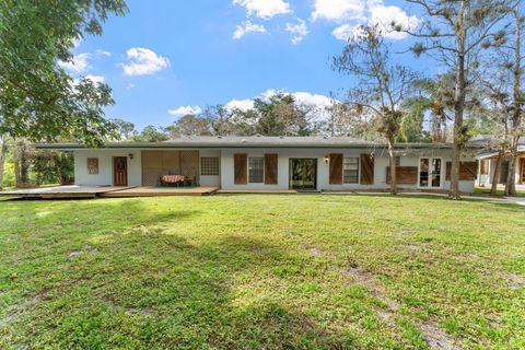 A home in Lake Worth