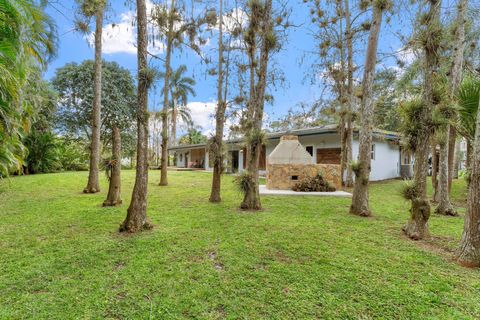 A home in Lake Worth