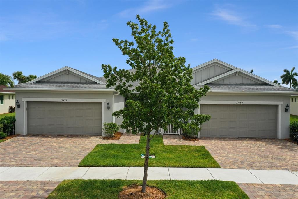 Photo of 12743 SW Gingerline Drive, Port Saint Lucie, FL 34987 (MLS # R10802283)