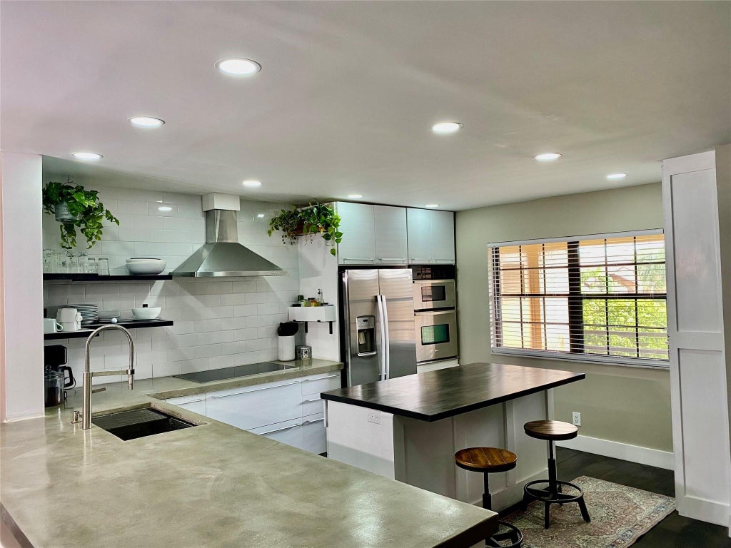 Photo of 6406 ASPEN GLEN Circle #202, Boynton Beach, FL 33437 (MLS # B26076691)