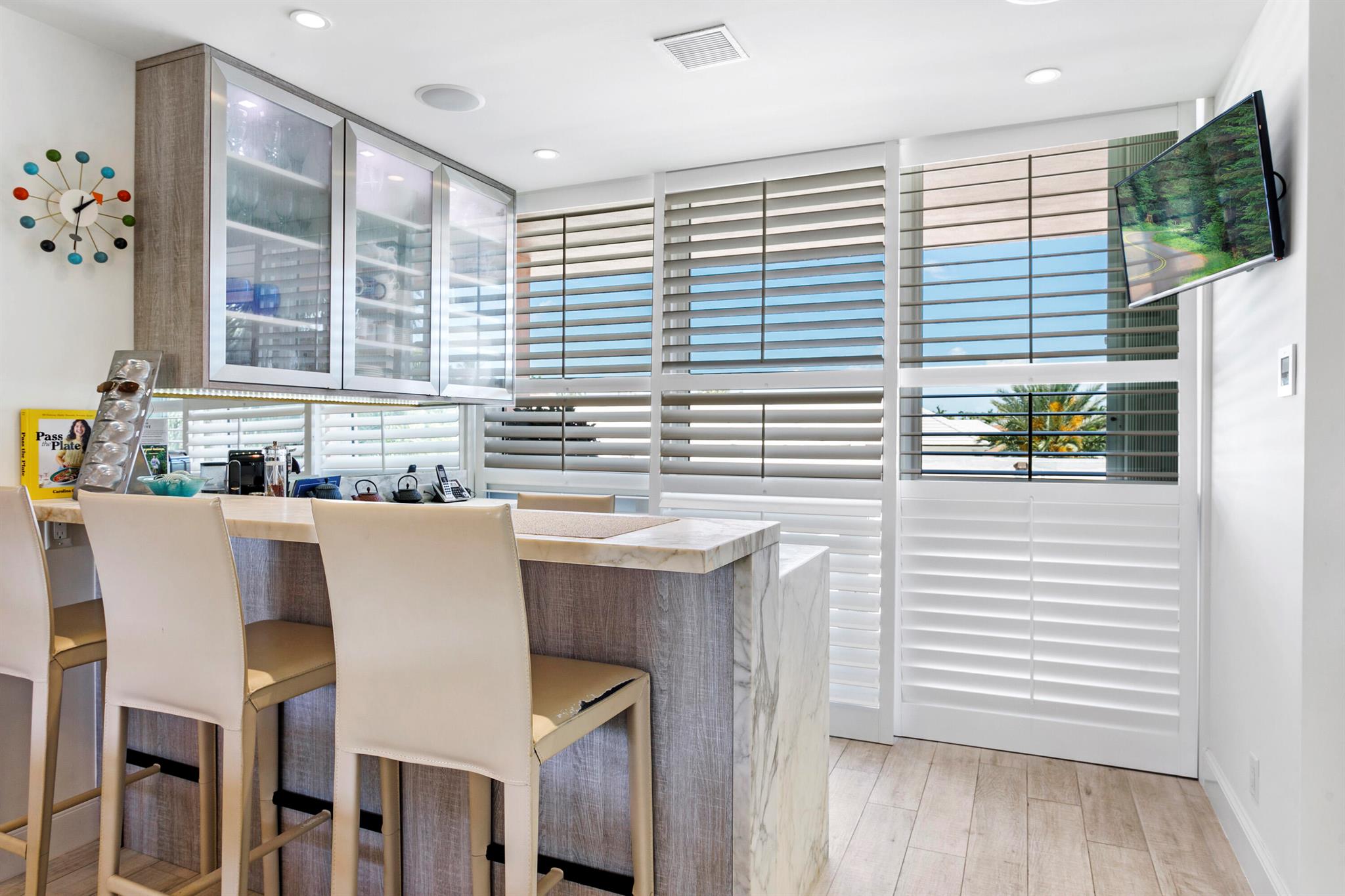 SOUTHLAKE COND DECL IN - Residential