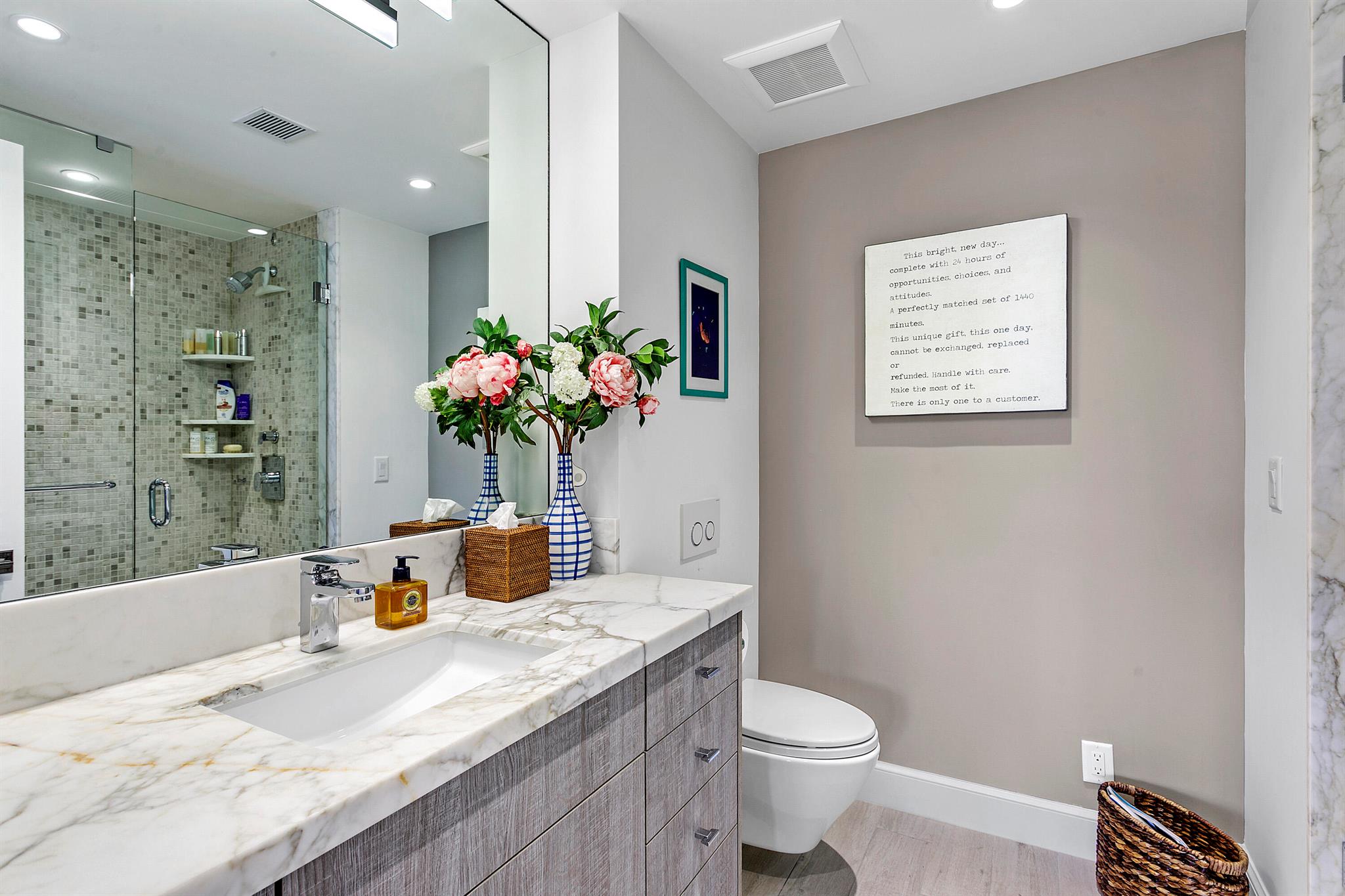 SOUTHLAKE COND DECL IN - Residential