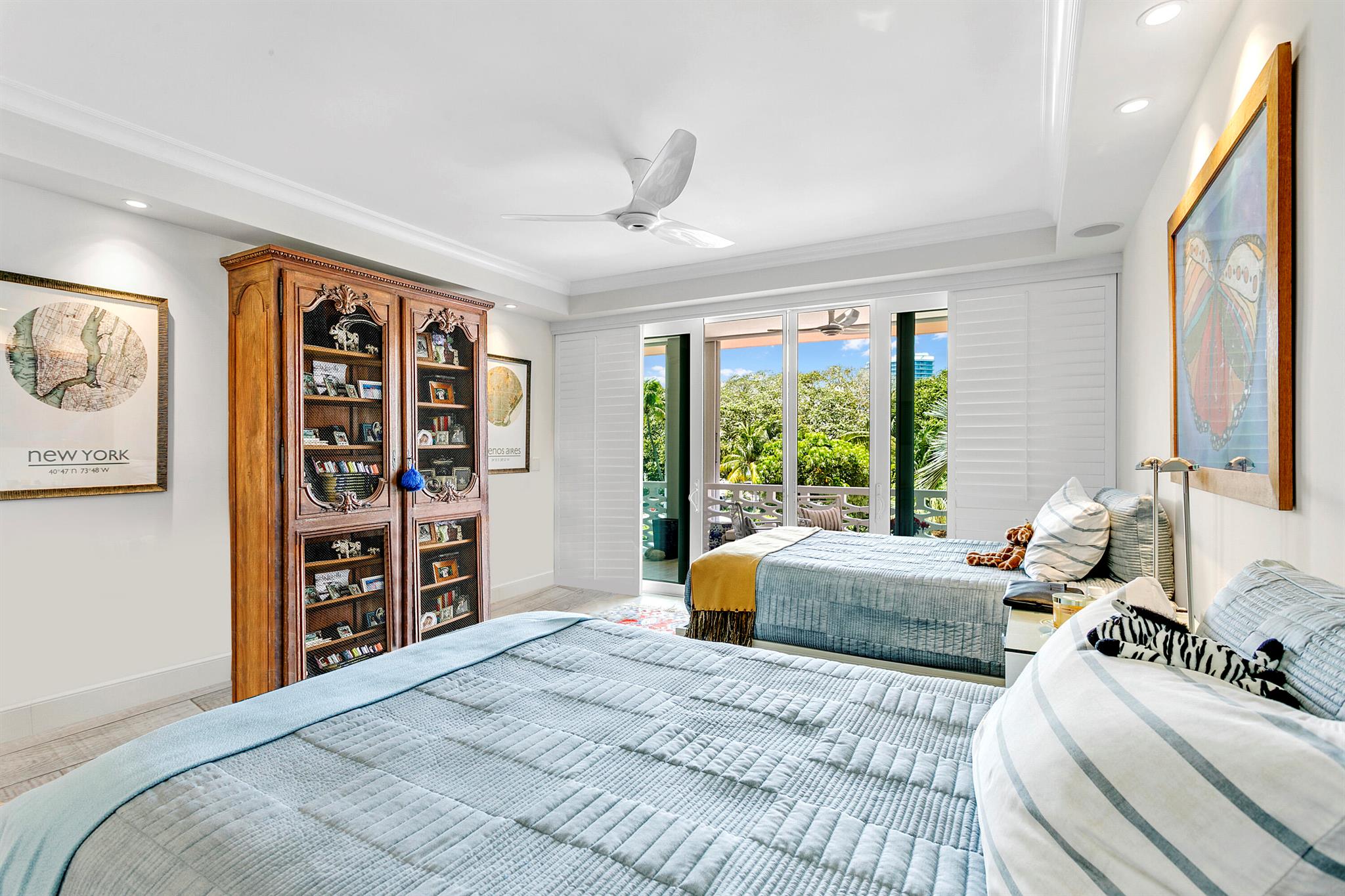 SOUTHLAKE COND DECL IN - Residential