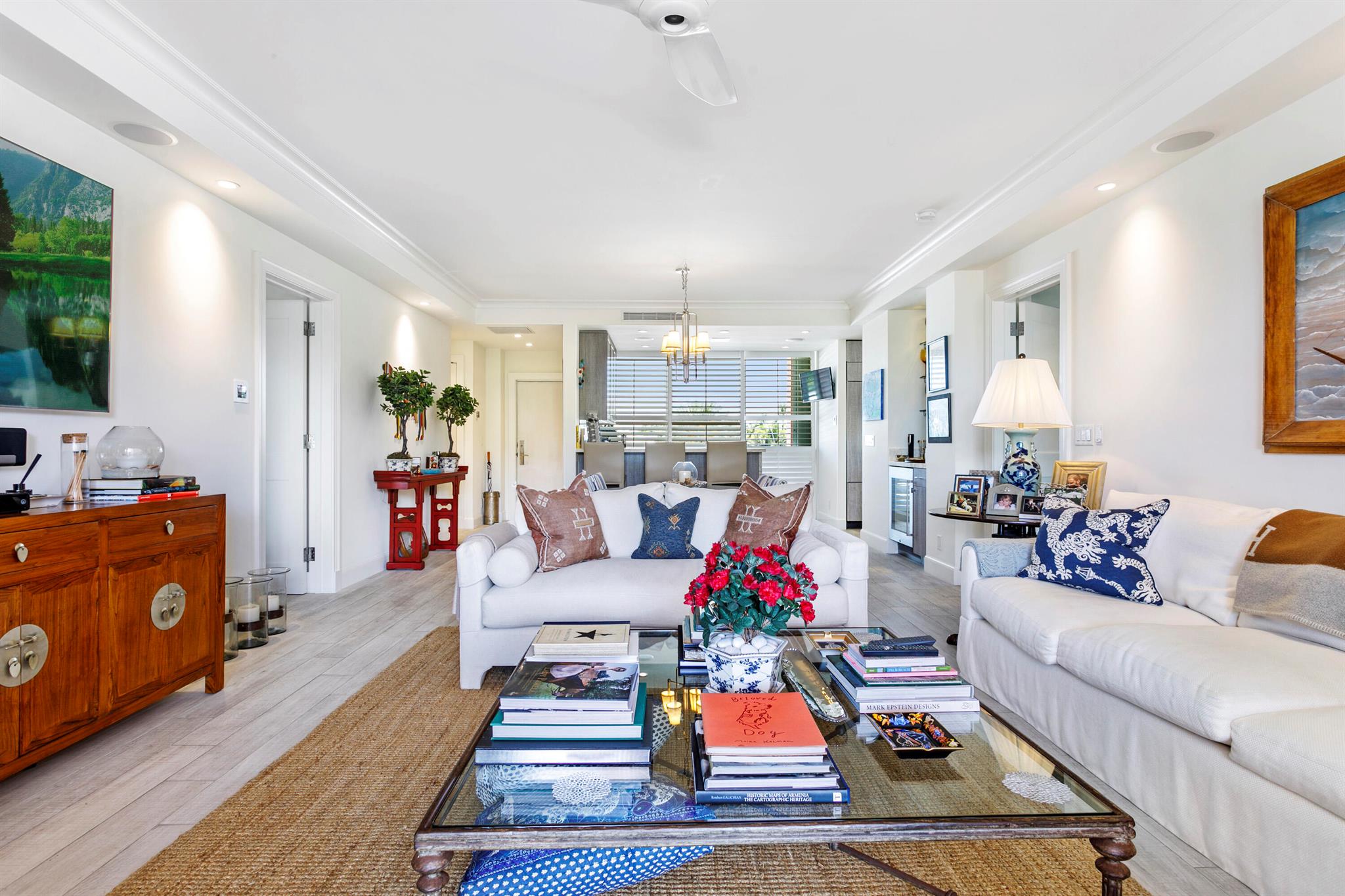 SOUTHLAKE COND DECL IN - Residential