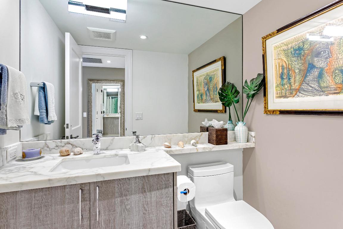 SOUTHLAKE COND DECL IN - Residential