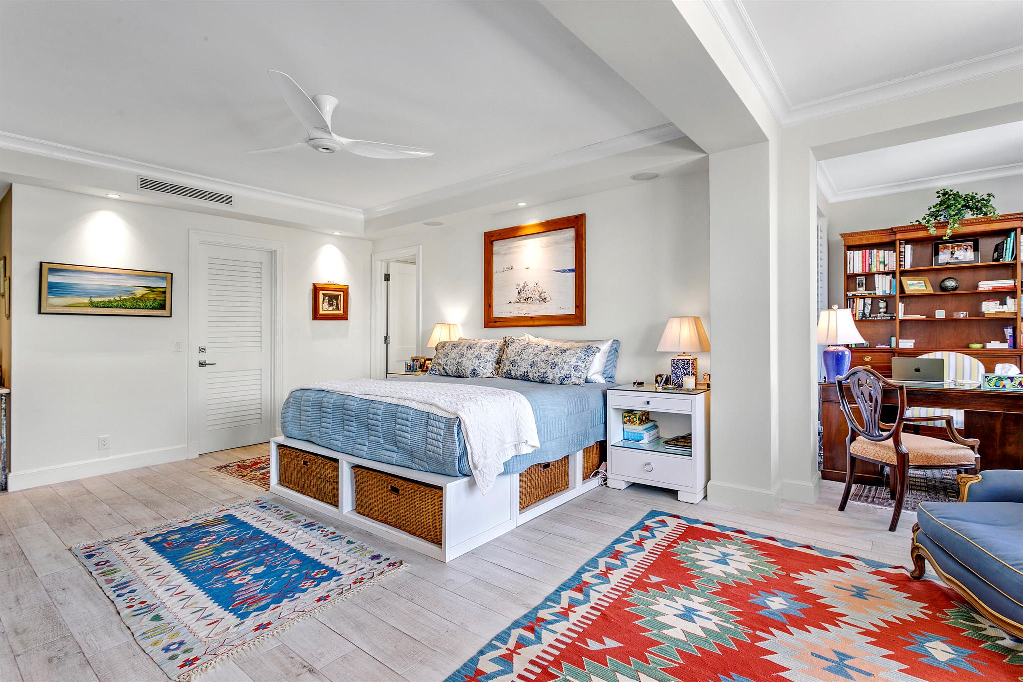 SOUTHLAKE COND DECL IN - Residential