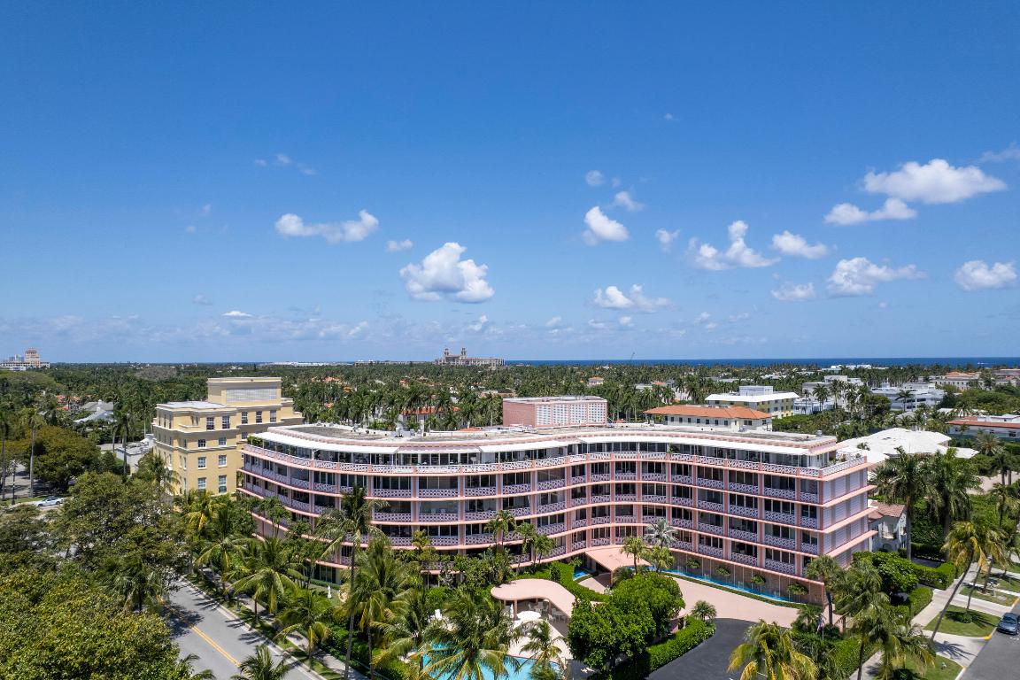 SOUTHLAKE COND DECL IN - Residential