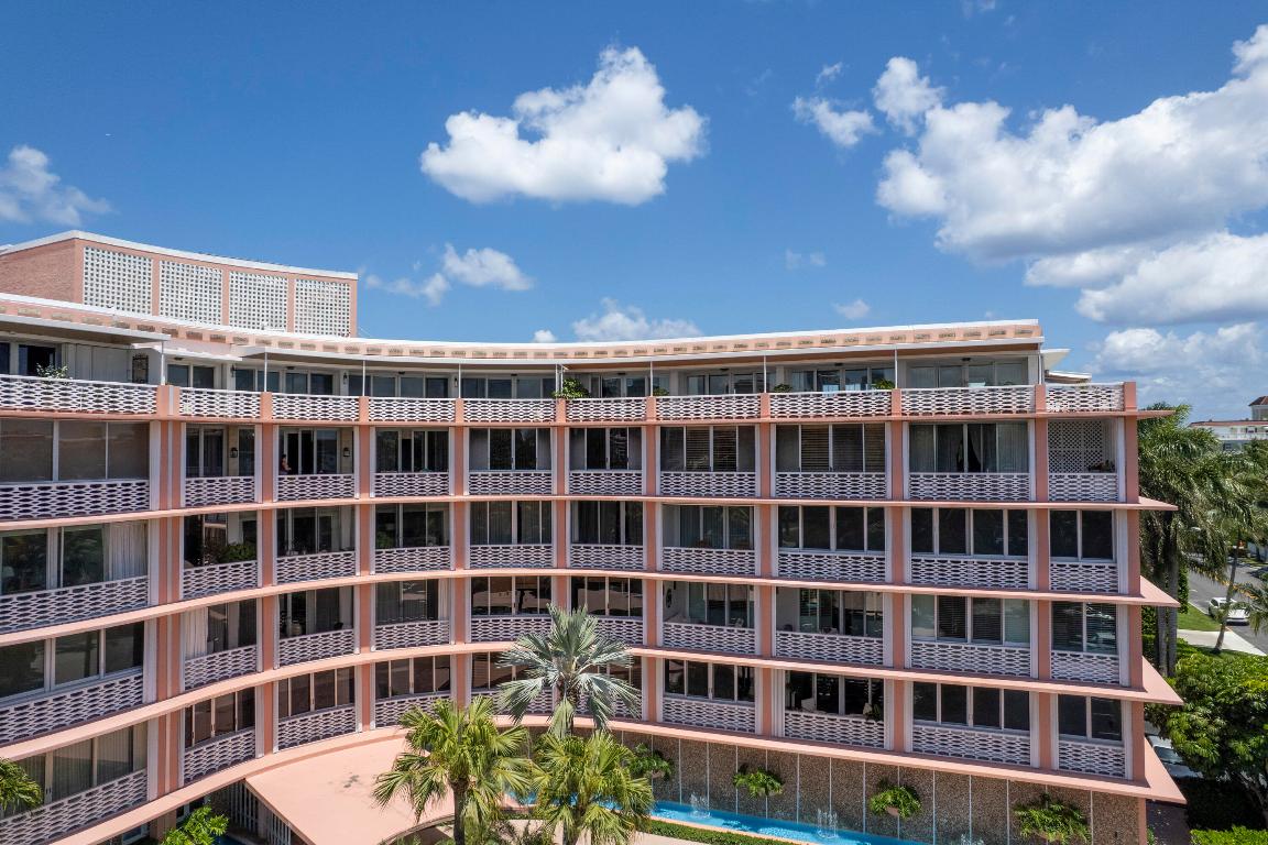 SOUTHLAKE COND DECL IN - Residential