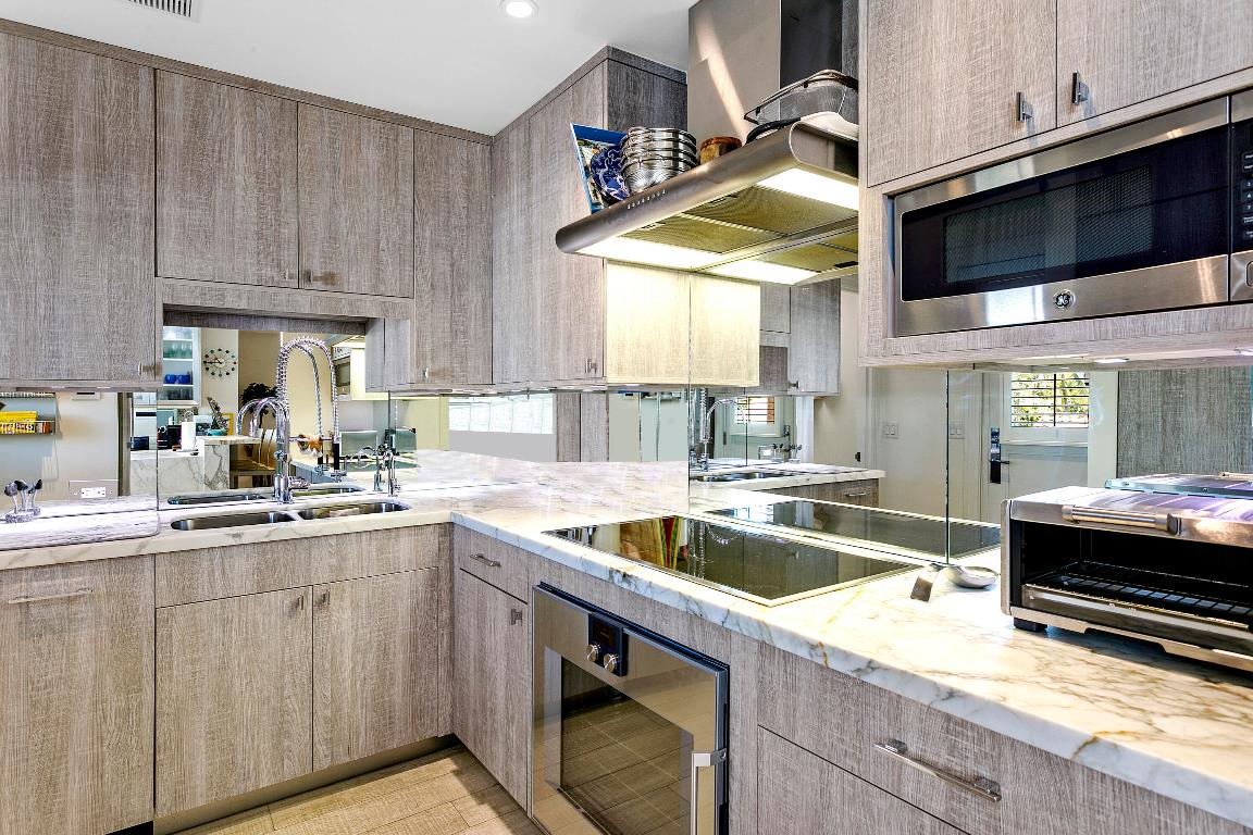 SOUTHLAKE COND DECL IN - Residential