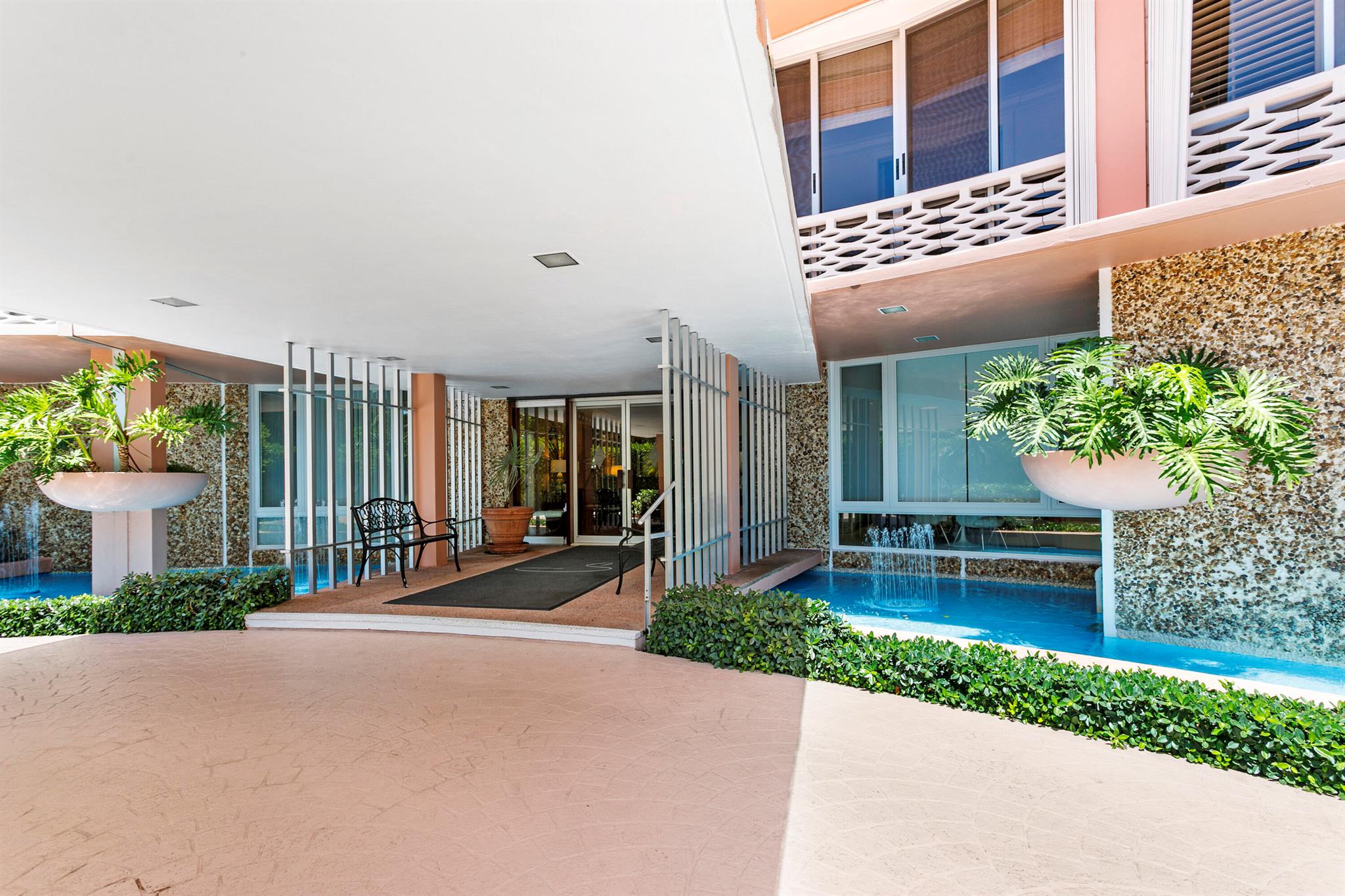 315 S Lake Drive 3f