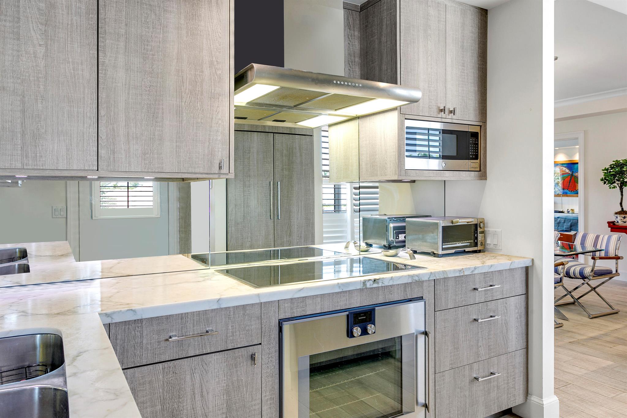 SOUTHLAKE COND DECL IN - Residential