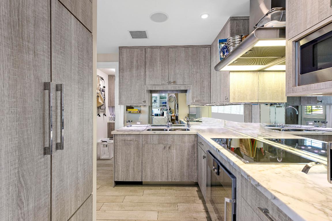 SOUTHLAKE COND DECL IN - Residential