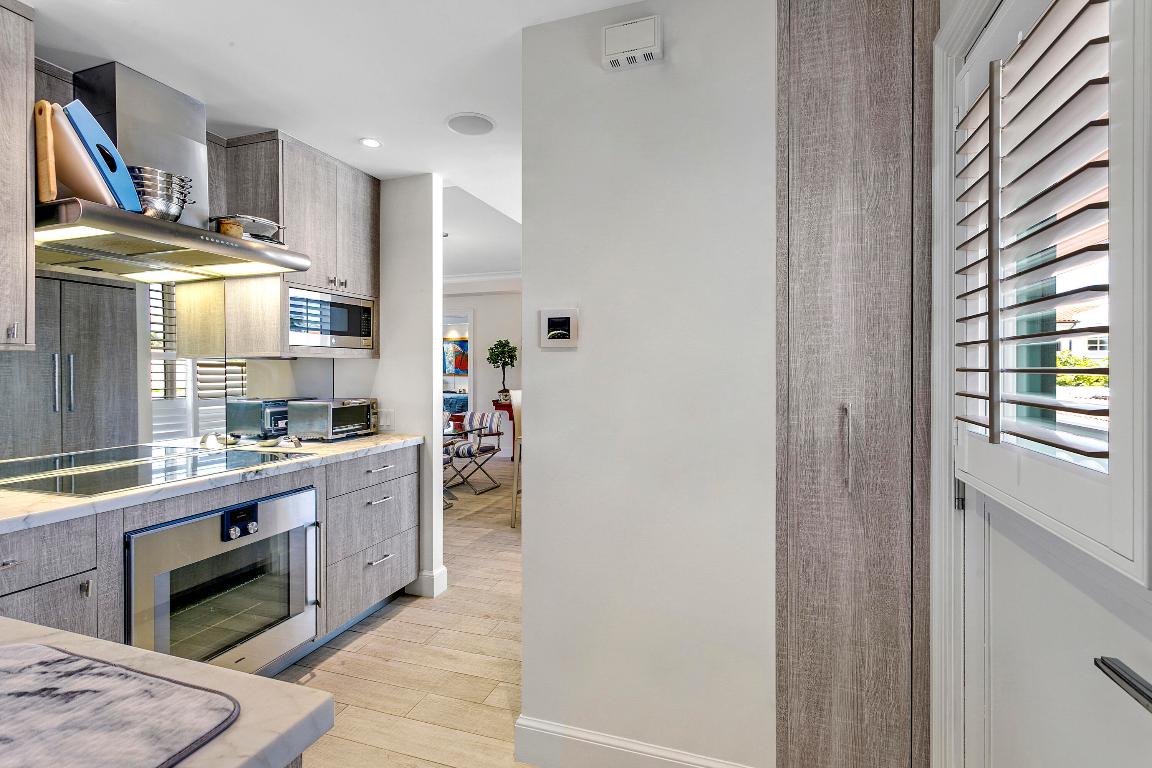 SOUTHLAKE COND DECL IN - Residential