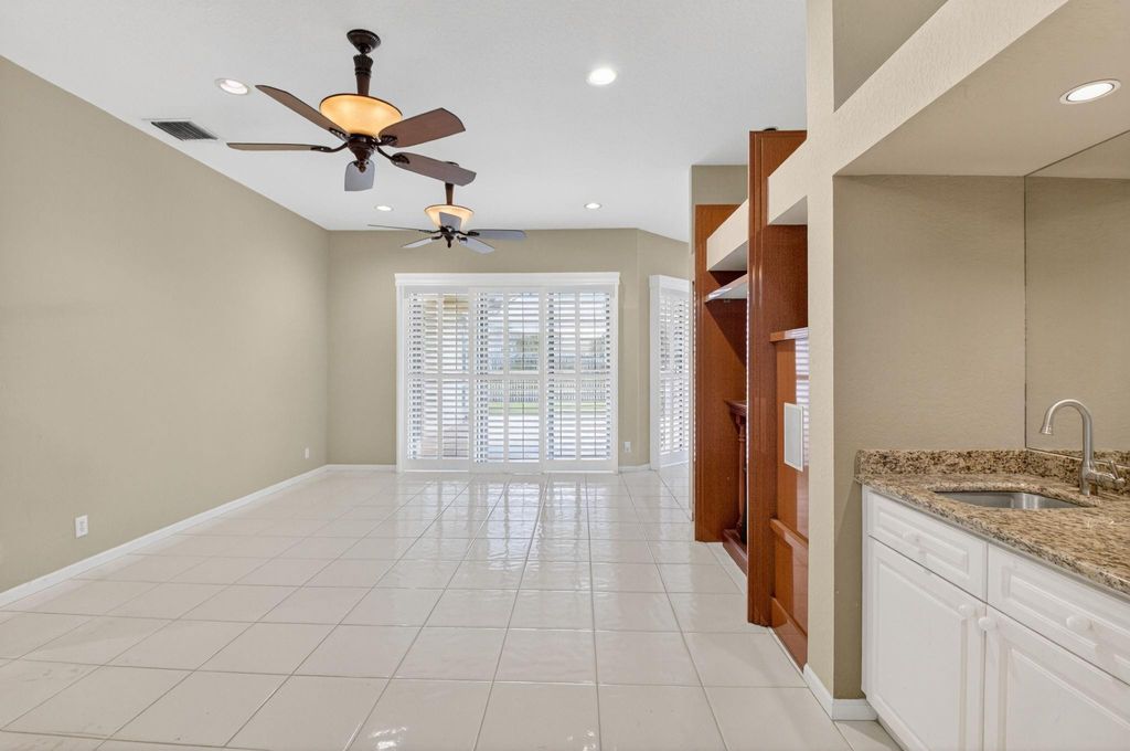 Photo of 6329 Hatteras Club Drive, Lake Worth, FL 33463 (MLS # F10538628)