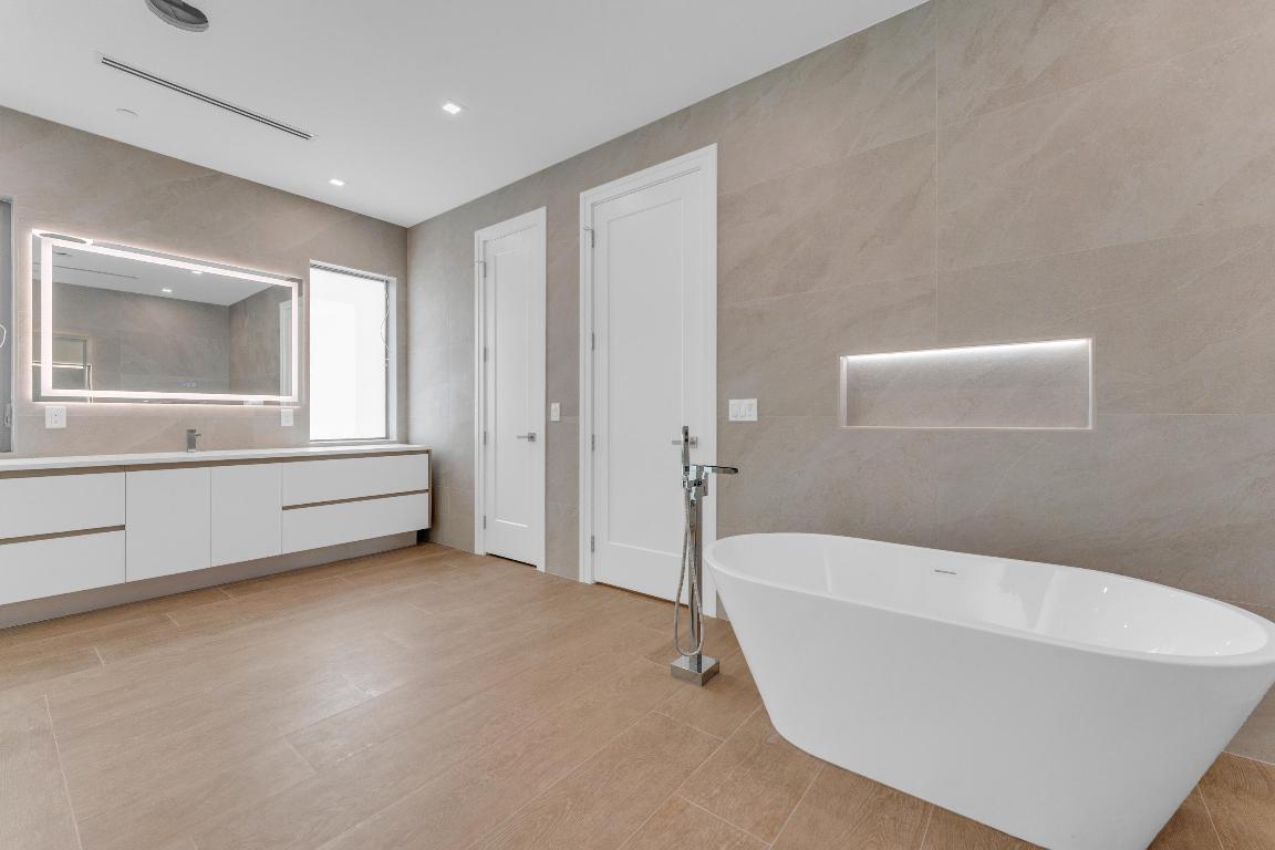 DENERY LANE - Residential