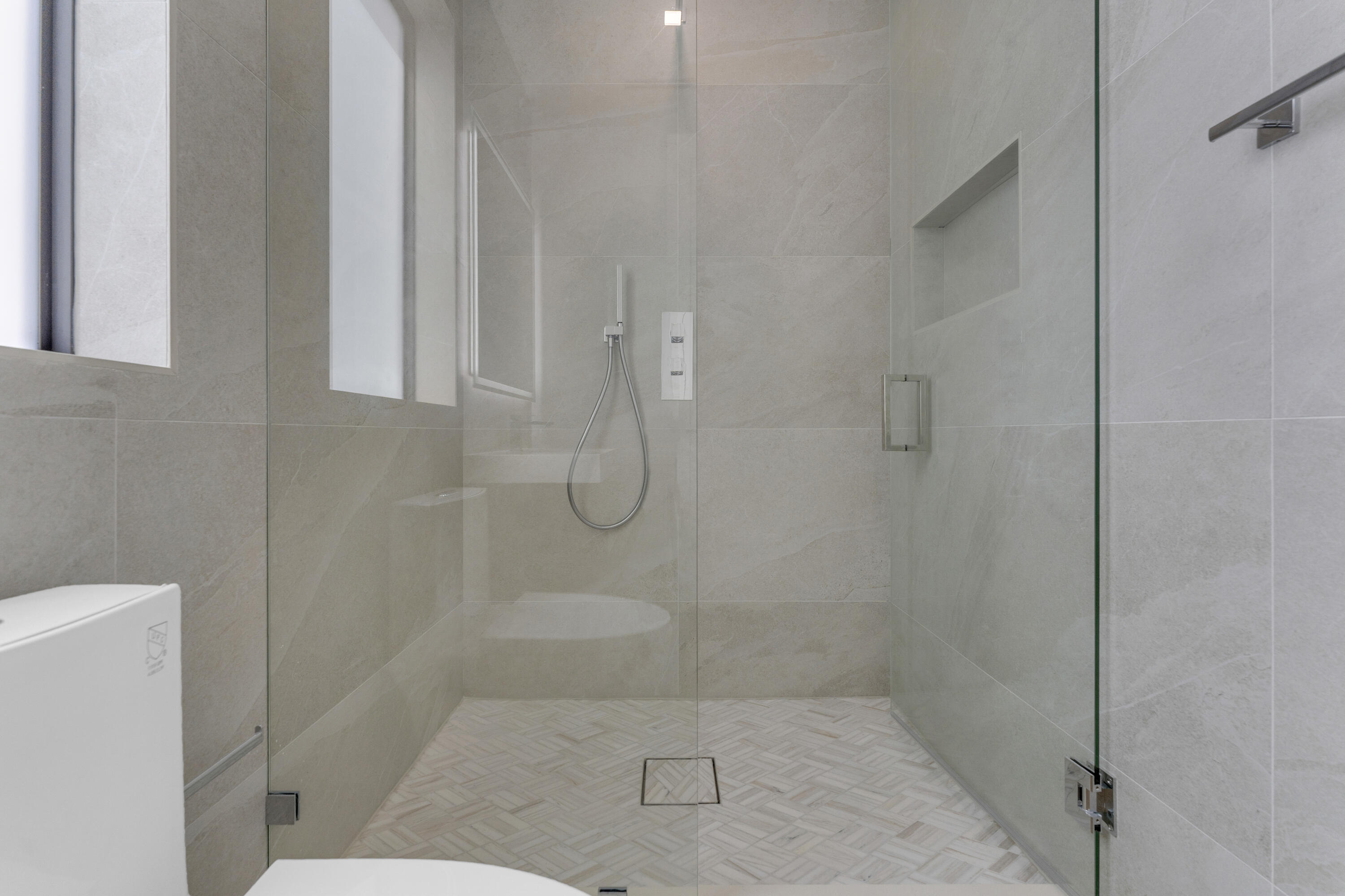 DENERY LANE - Residential