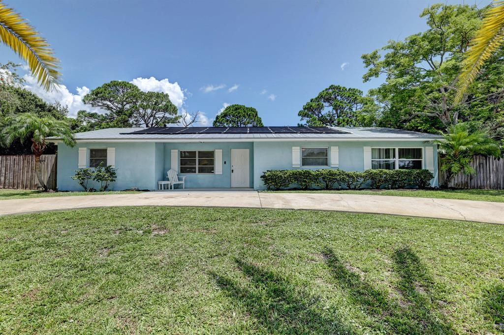 Photo of 6506 Fort Walton Avenue, Fort Pierce, FL 34951 (MLS # R10733308)