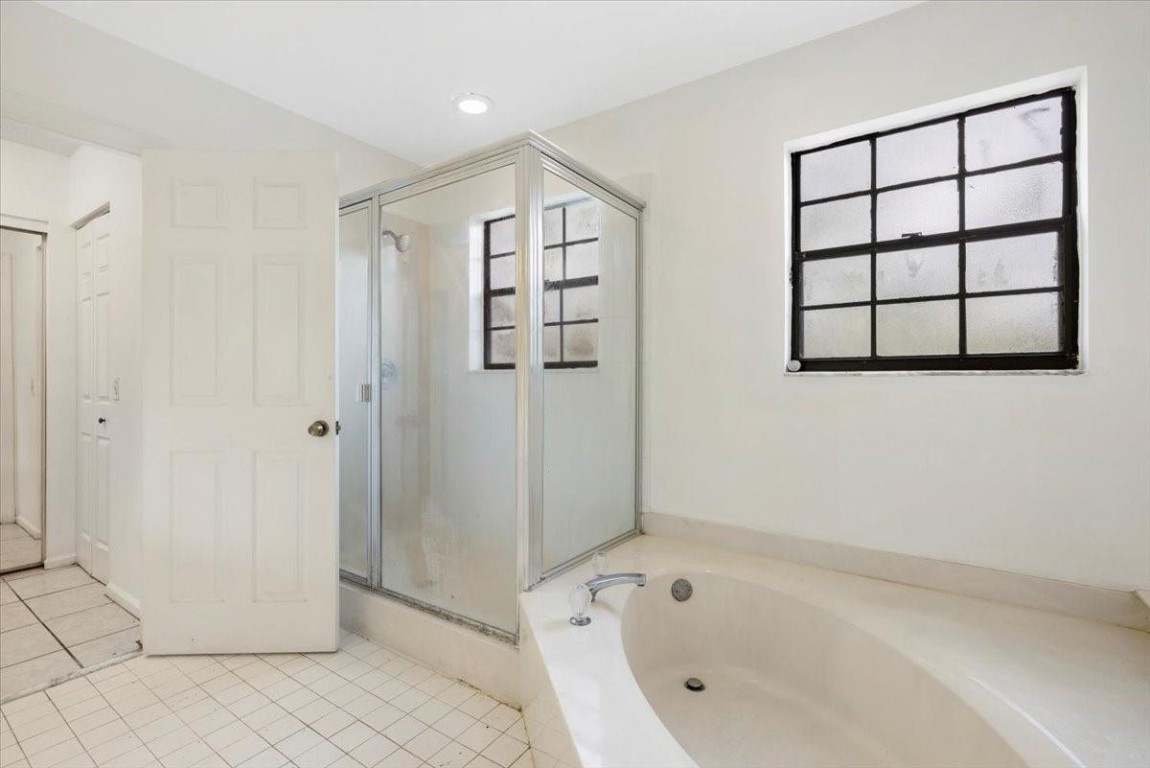 PRESTWICK CHASE - Residential