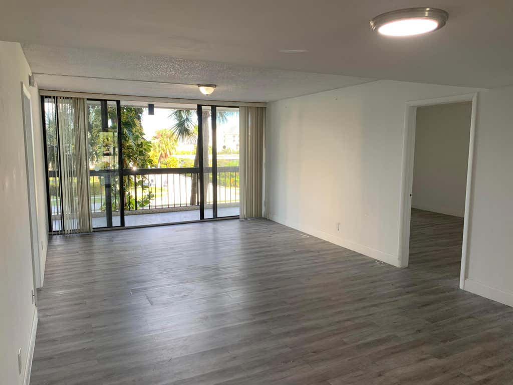 Photo of 2425 Presidential Way #202, West Palm Beach, FL 33401 (MLS # R10972762)