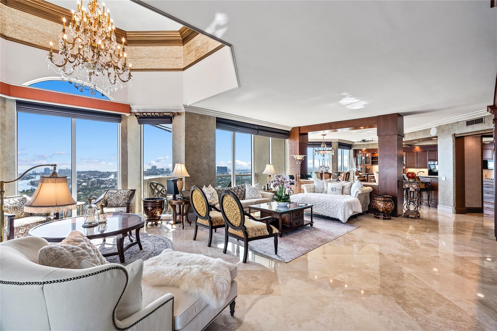 Las Olas Grand - Residential