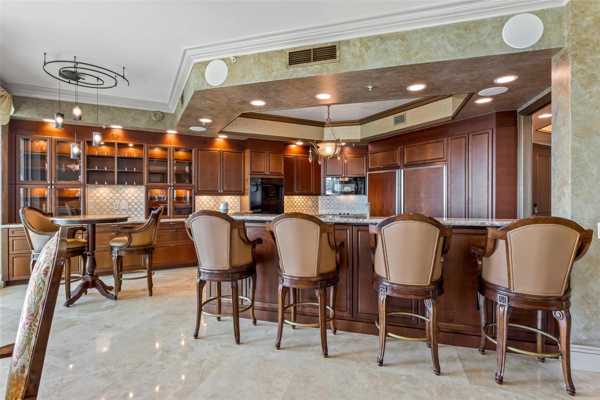 Las Olas Grand - Residential