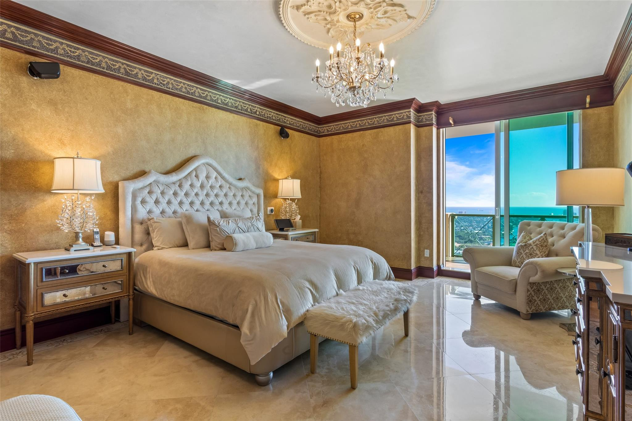 Las Olas Grand - Residential