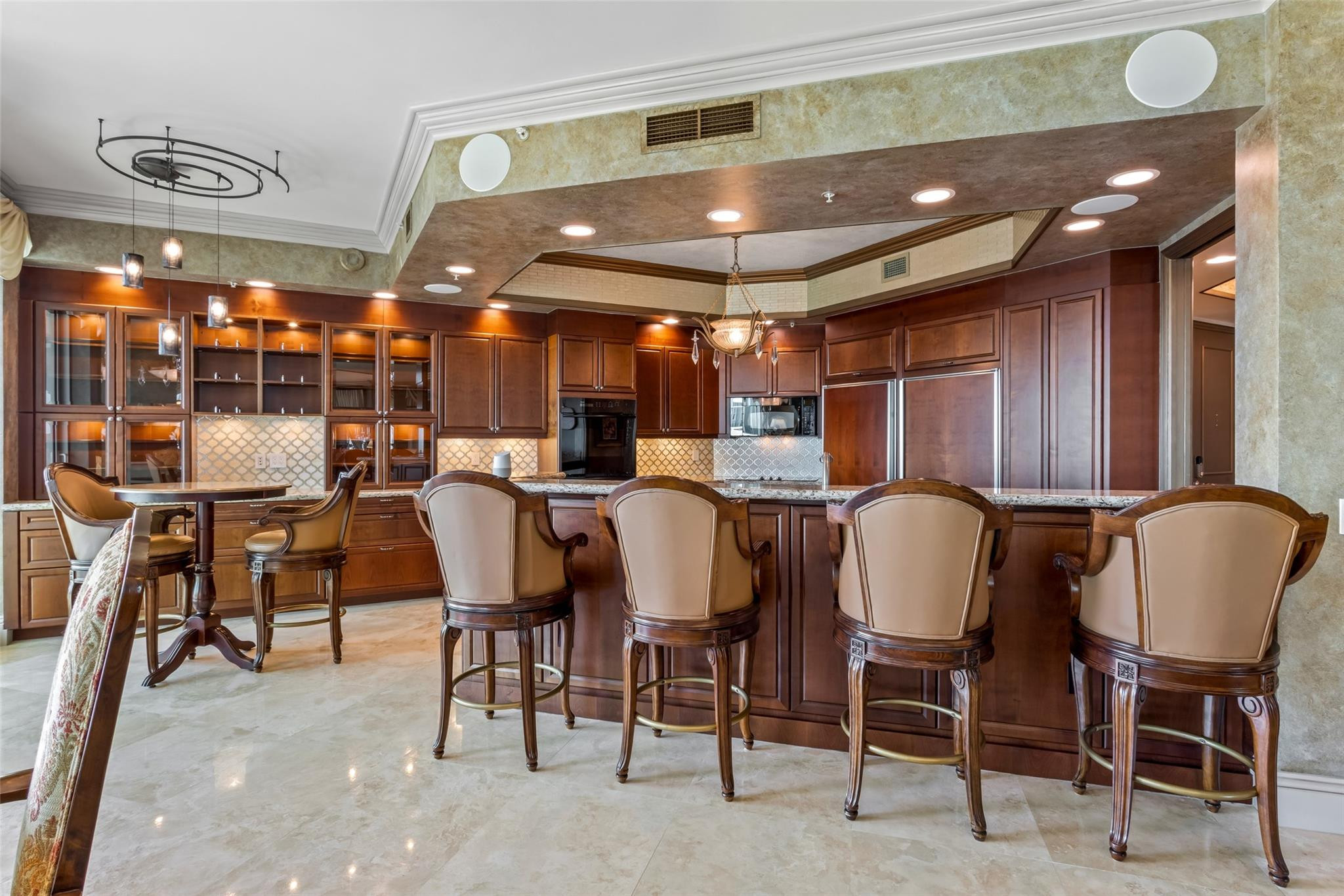 Las Olas Grand - Residential