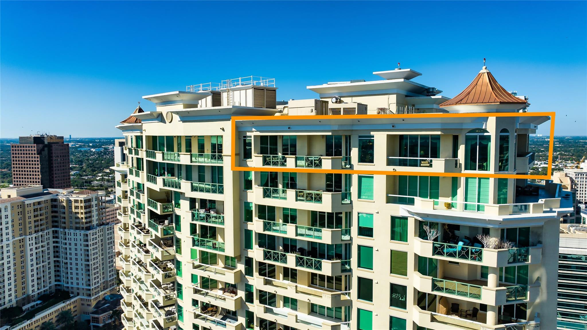 Las Olas Grand - Residential