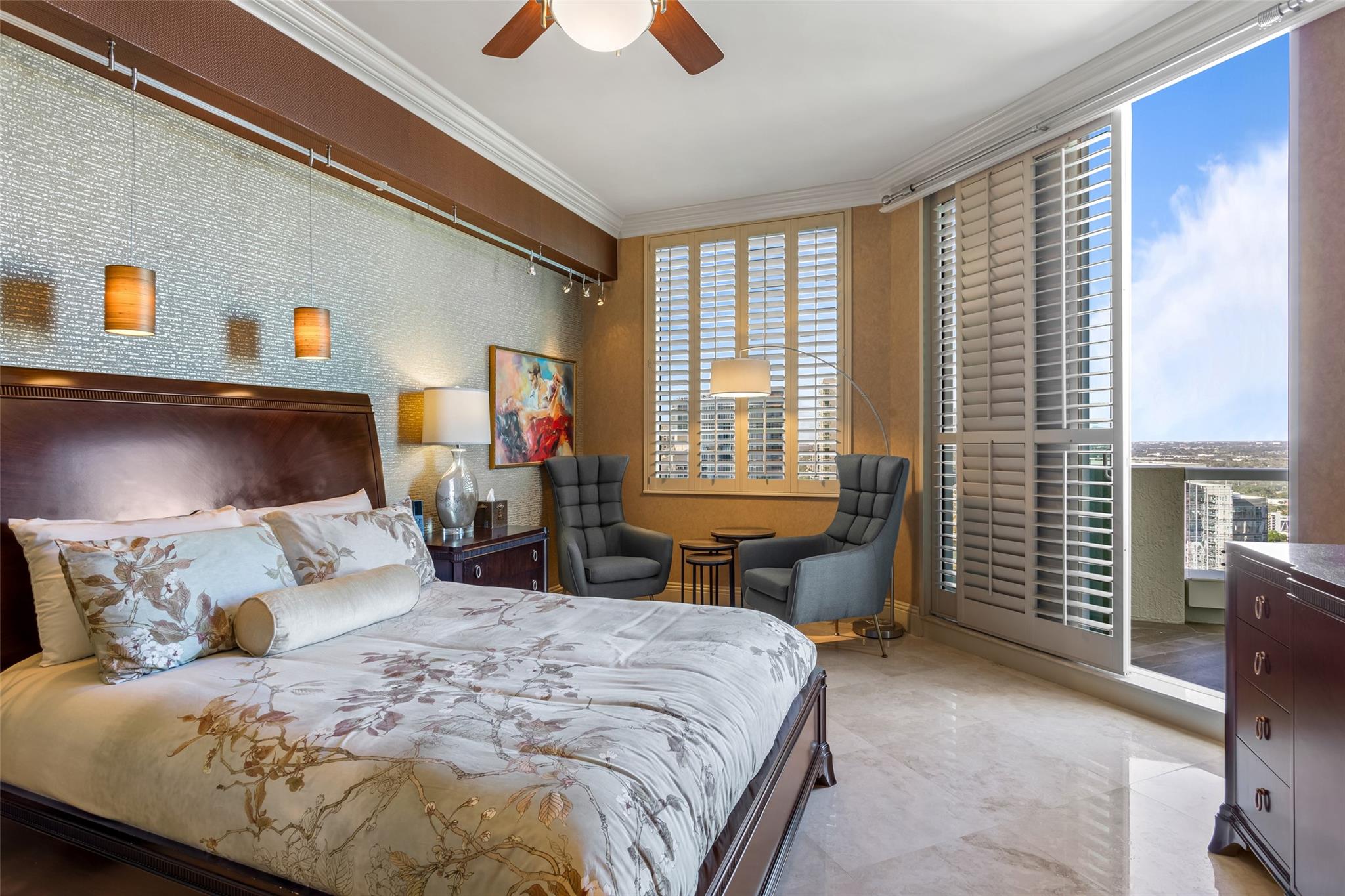 Las Olas Grand - Residential