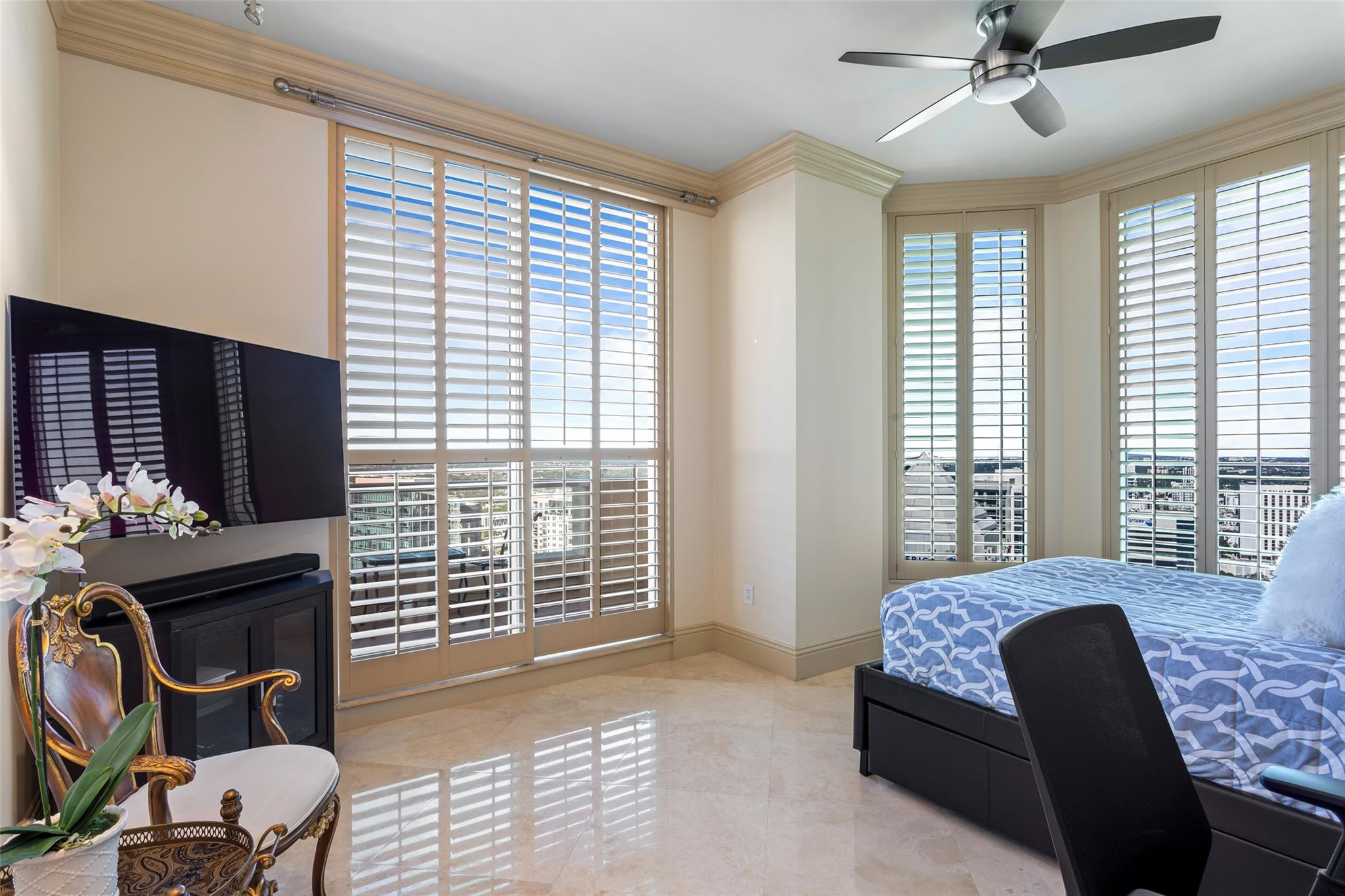 Las Olas Grand - Residential