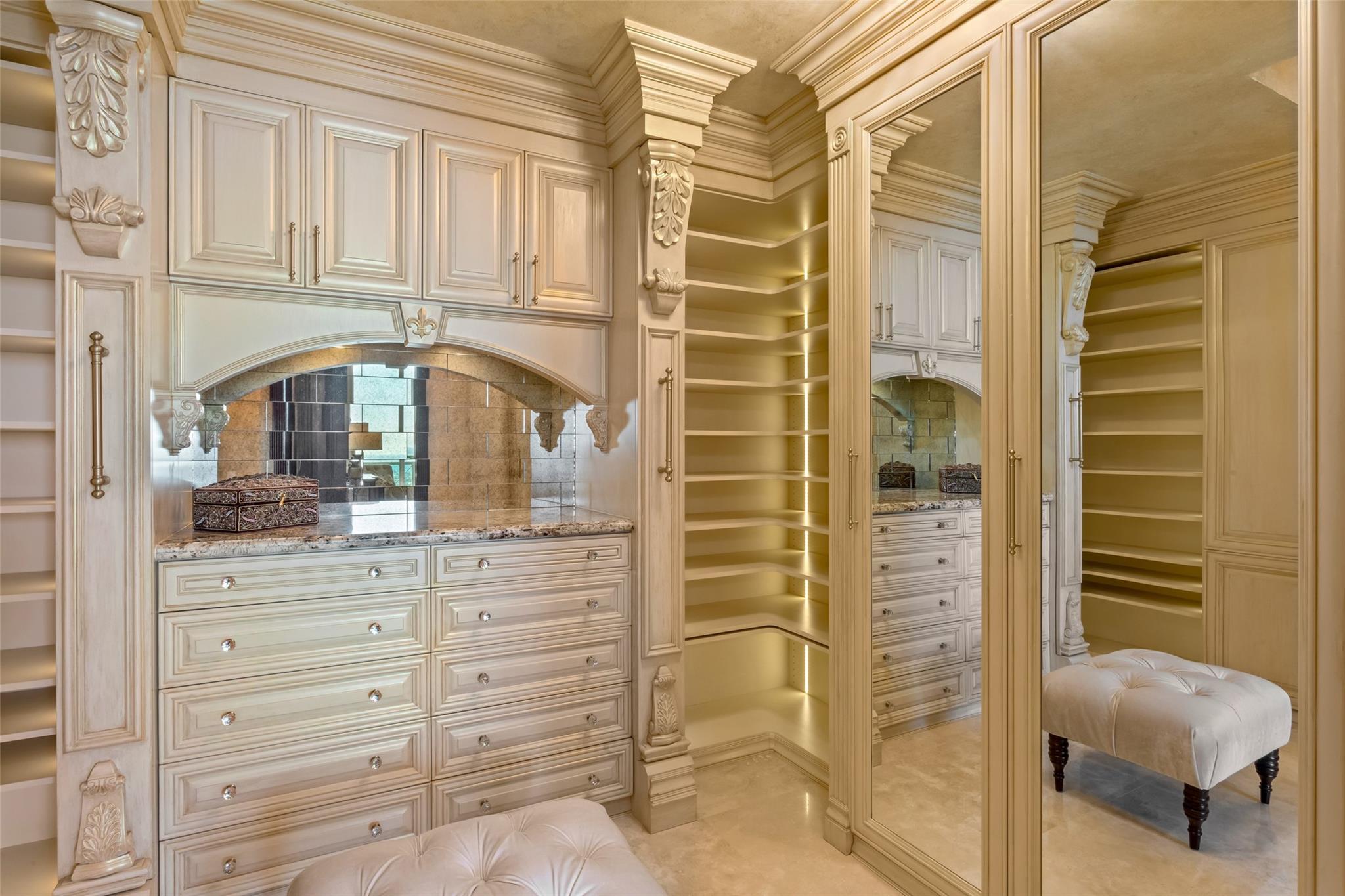 Las Olas Grand - Residential