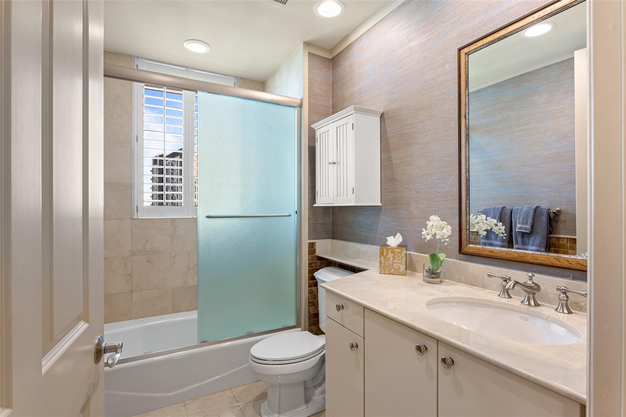 Las Olas Grand - Residential