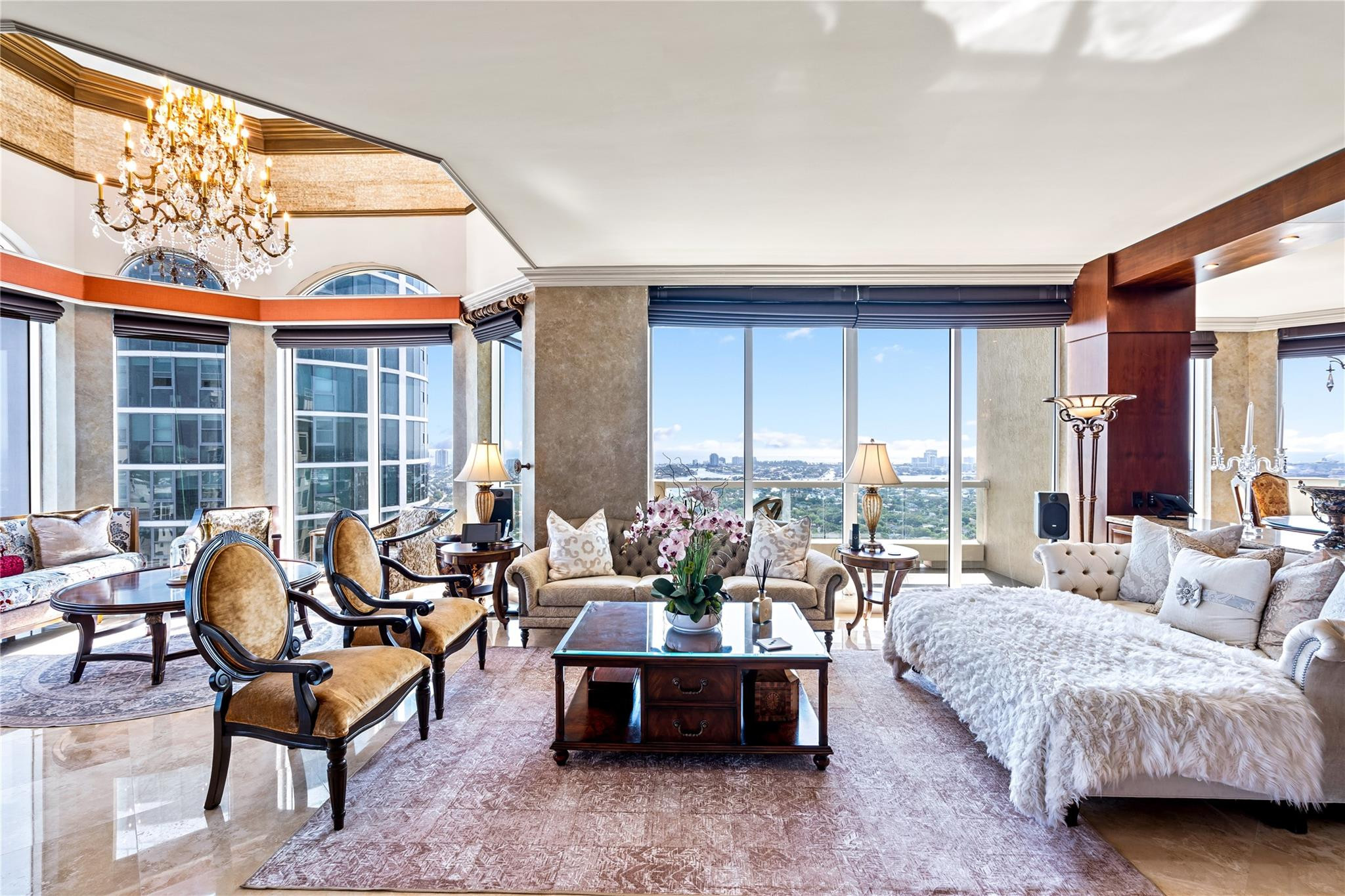 411 N New River Drive PH 39A