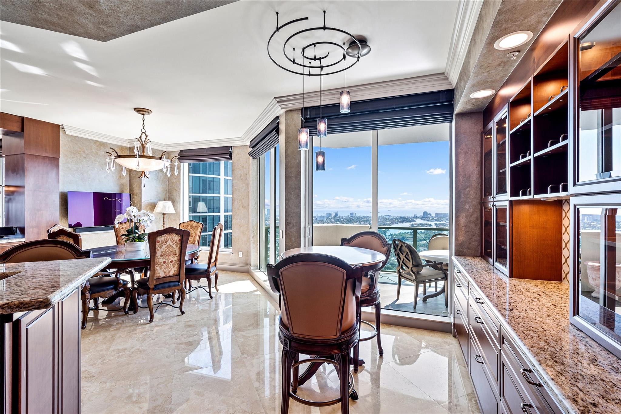 Las Olas Grand - Residential