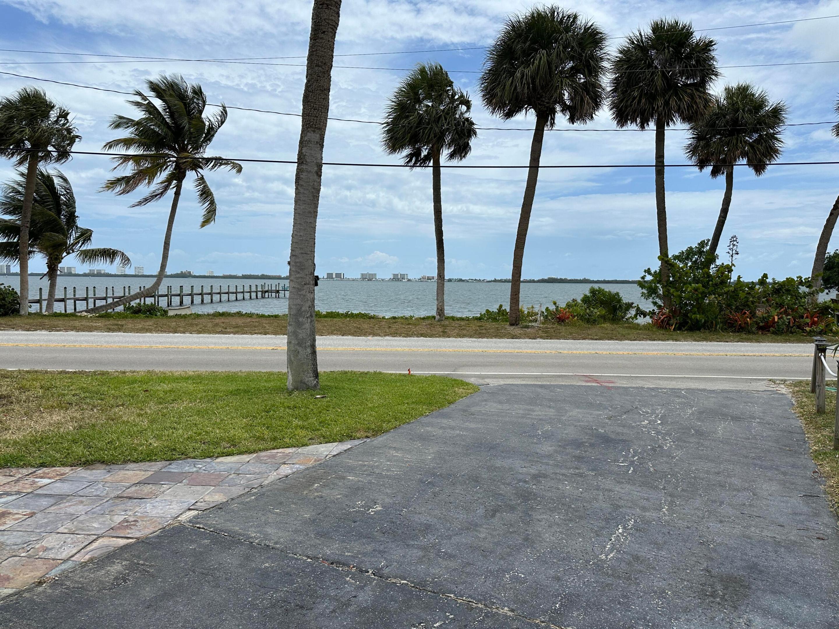 4490 NE Indian River Drive