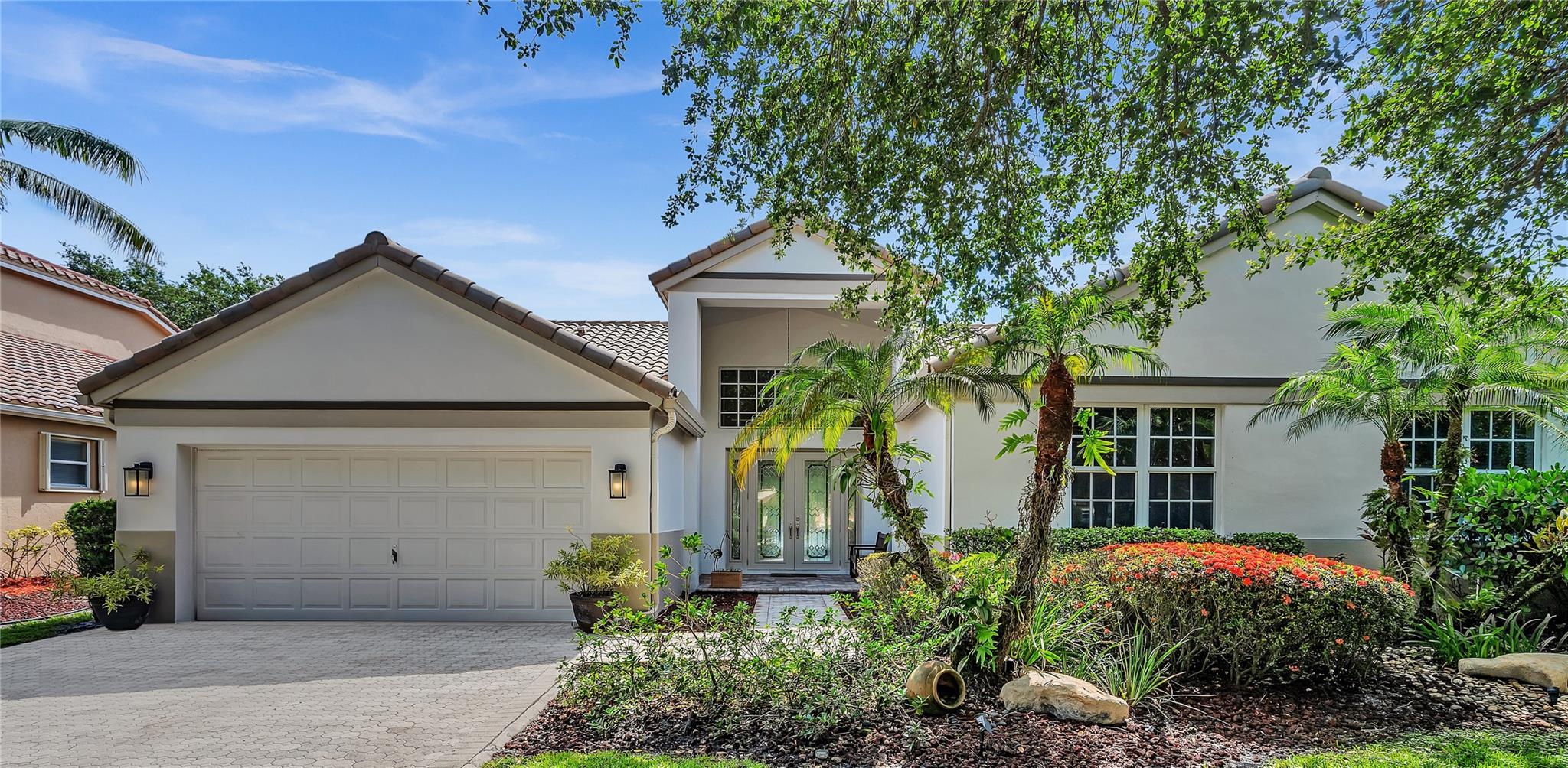 3150 Hidden Hollow Ln