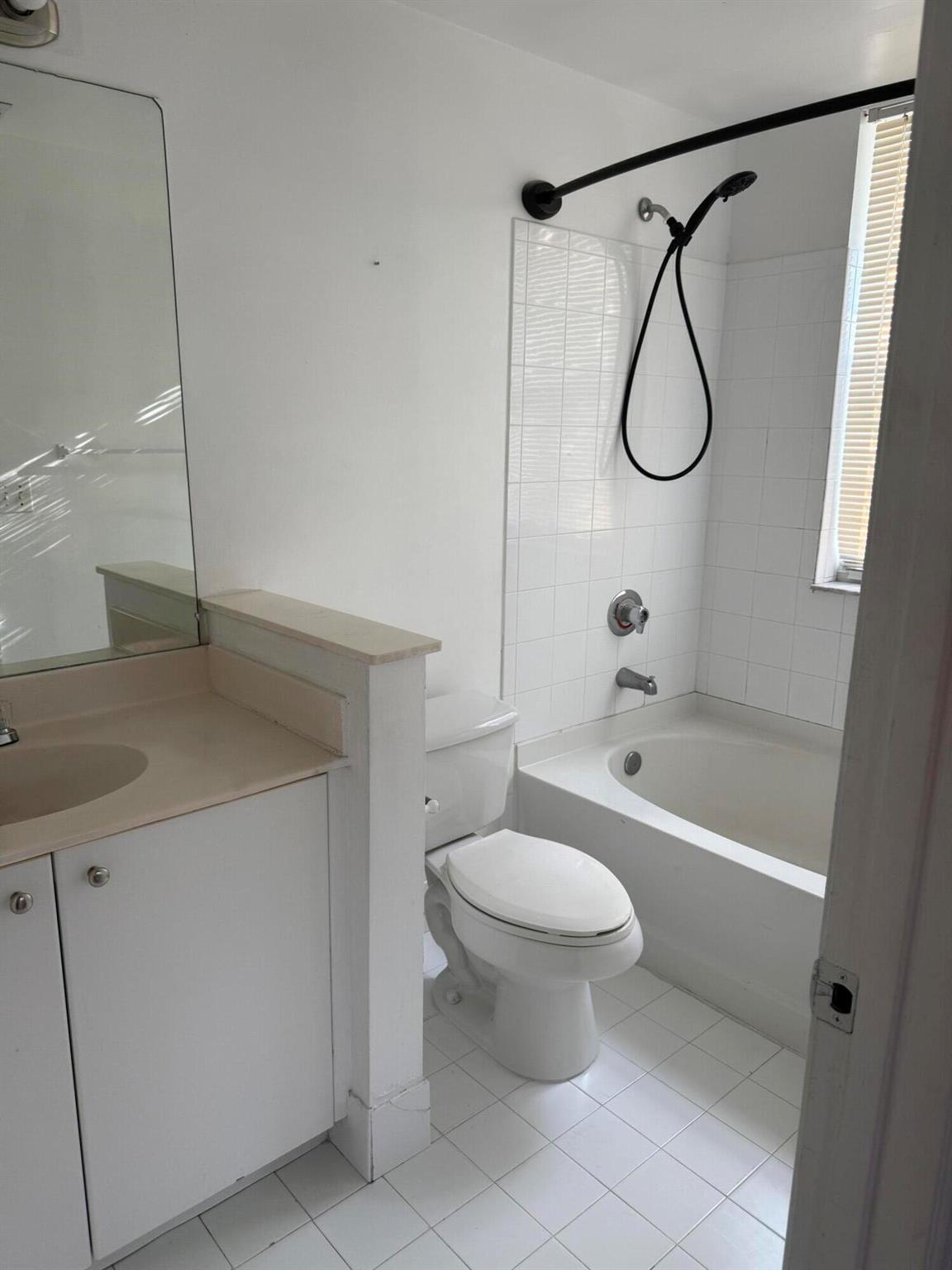 EL-AD POINCIANA CONDO - Residential Lease