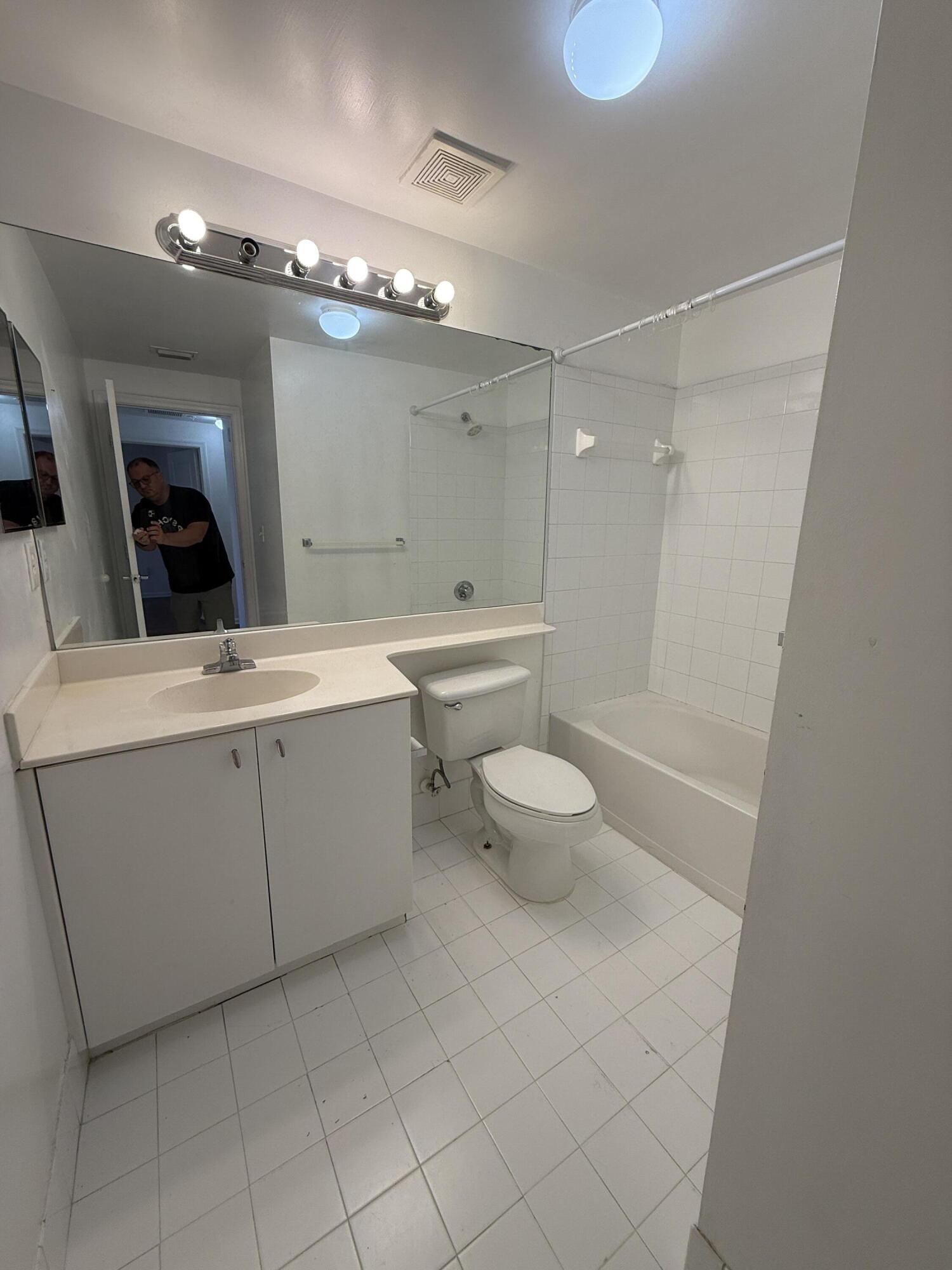 EL-AD POINCIANA CONDO - Residential Lease