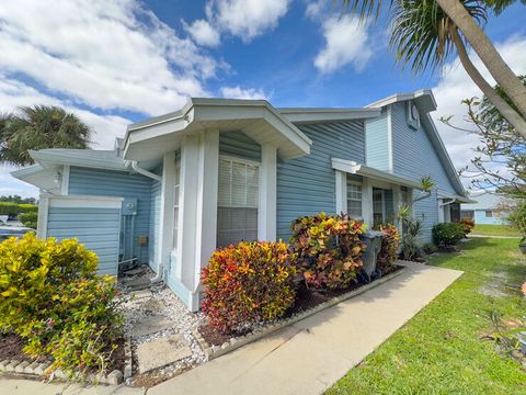 Tiny photo for 3851 Island Club Circle E, Lake Worth, FL 33462 (MLS # R11158509)