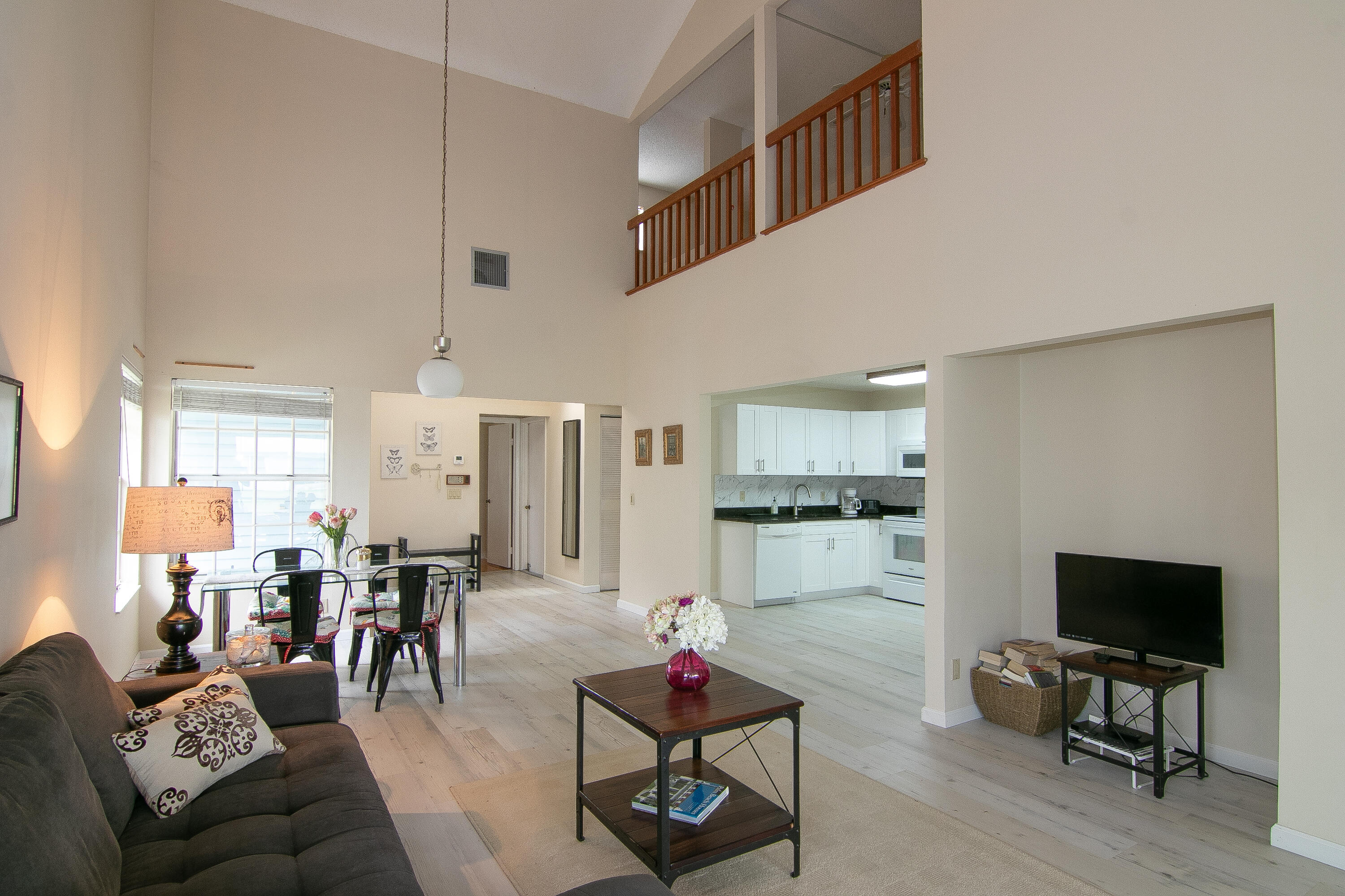 ISLAND CLUB - Residential