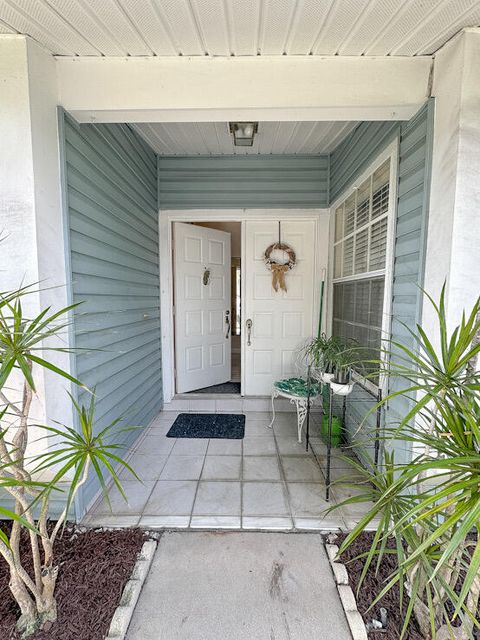 Tiny photo for 3851 Island Club Circle E, Lake Worth, FL 33462 (MLS # R11158509)
