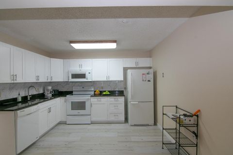 Tiny photo for 3851 Island Club Circle E, Lake Worth, FL 33462 (MLS # R11158509)