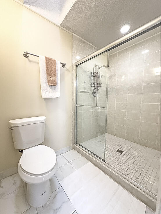 ISLAND CLUB - Residential