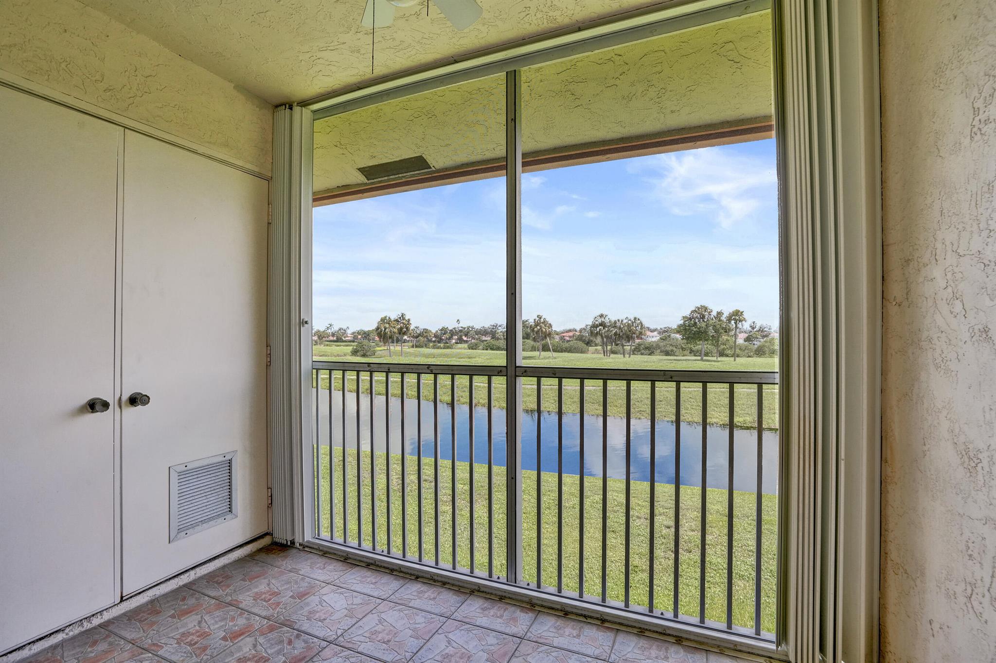 GOLFSIDE CONDO - Residential