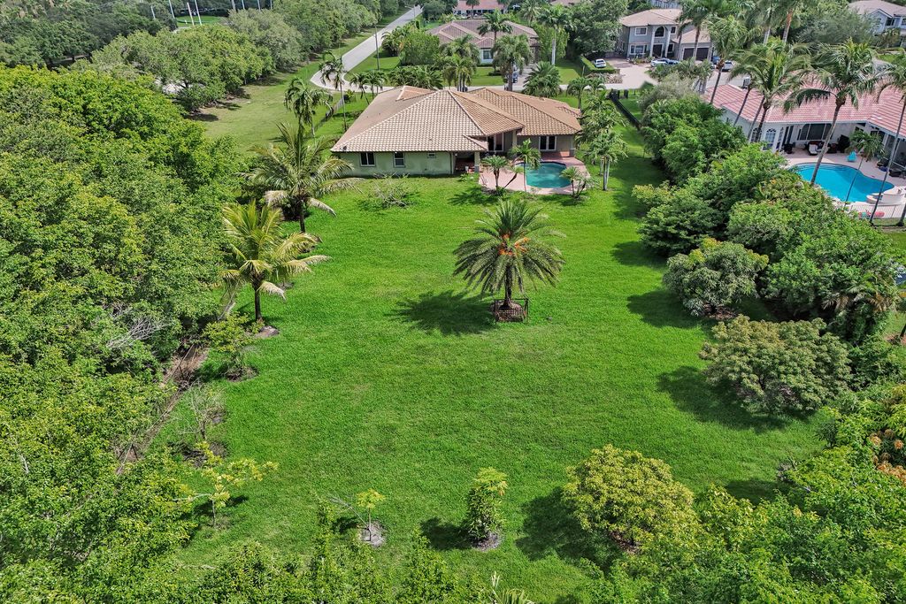 Photo of 12360 NW 18th Street, Plantation, FL 33323 (MLS # B26040528)