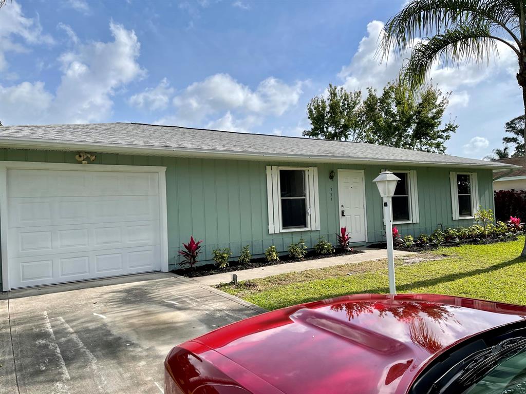 PORT ST LUCIE SECTION 3 - Residential