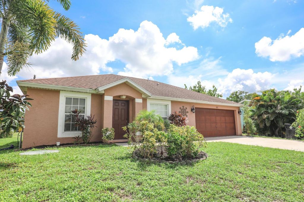 Photo of 611 SW Addie Street, Port Saint Lucie, FL 34983 (MLS # R11020231)