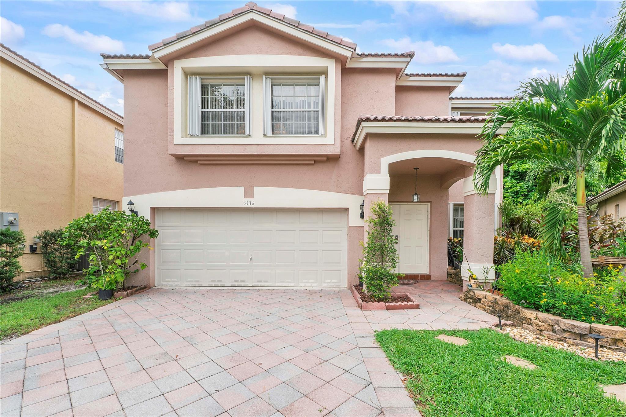 Wyndham Lakes –Mayfair! A GREAT HOME IN A FANTASTIC NEIGHBORHOOD, WITH TOP RATED SCHOOLS!
A wonderful and quiet gated family community. This home features a grand primary suite upstairs, with a sitting area and two walk-in closets! In addition, you will find a large loft with a split bedroom layout. The updated kitchen boasts modern appliances and is open to a huge family room area. The large space is perfect for lounging or entertaining family and friends. There are several options for an in-home office space. The extra long premium driveway is perfect! Affordable quarterly maintenance. Community pool. No HOA screenings or applications. Close to shopping, dining, and major highways. A Coral Springs treasure in one of the area’s most sought-after​​‌​​​​‌​‌​​​‌‌​​​‌‌‌​​‌​​‌‌​​​​ neighborhoods!