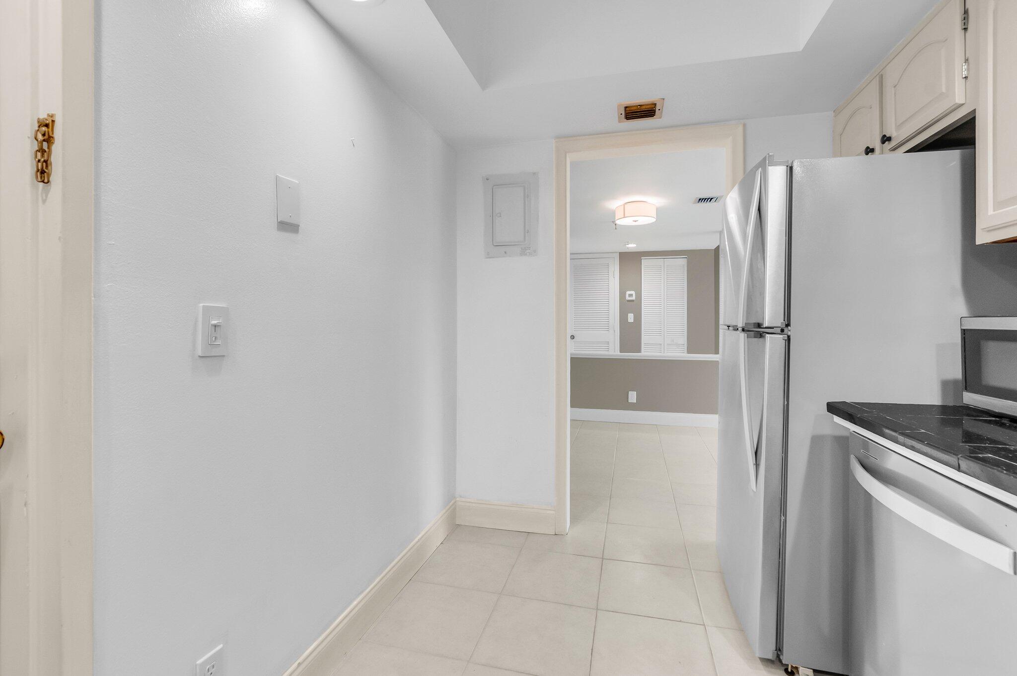 WILLOW WOOD MIDRISE CONDO - Residential